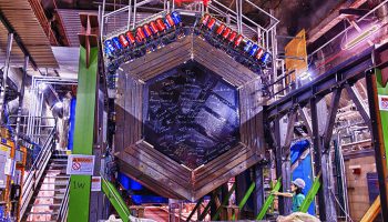 detektor neutrin Minerva znajdujący się w laboratorium Fermilab w USA